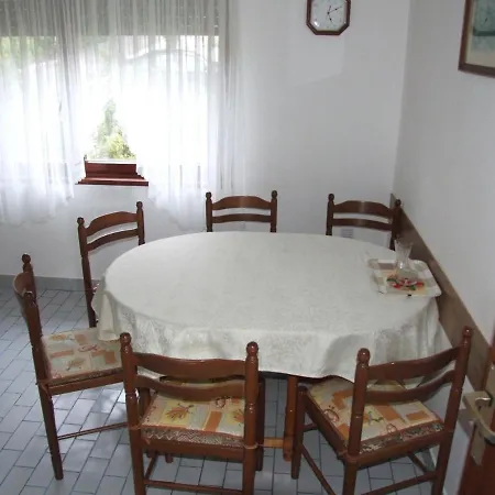 Apartman Apartments With Parking Space Dramalj, Crikvenica - 5576