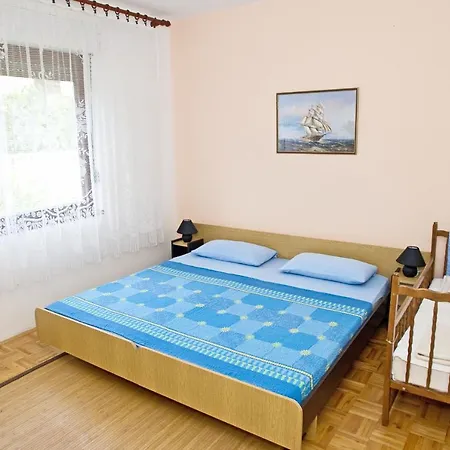 Apartments With Parking Space Dramalj, Crikvenica - 5576 Dramalj